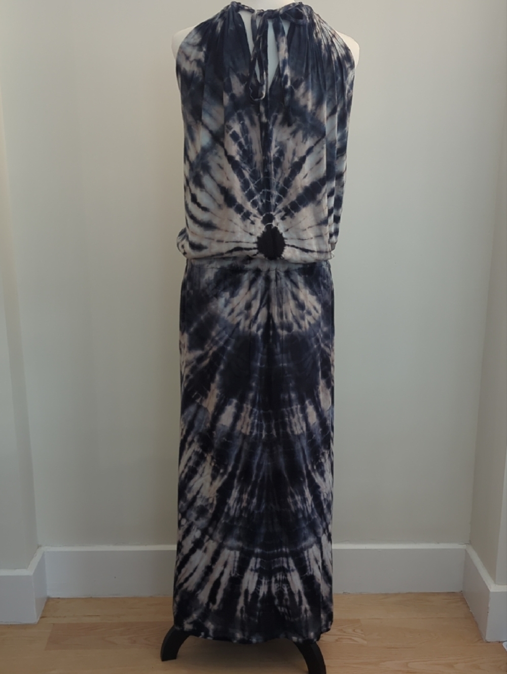Balinese Handmade Tie-Dye Halter Drawstring Maxi Dress - Indigo & Off-White - Picture 7 of 7